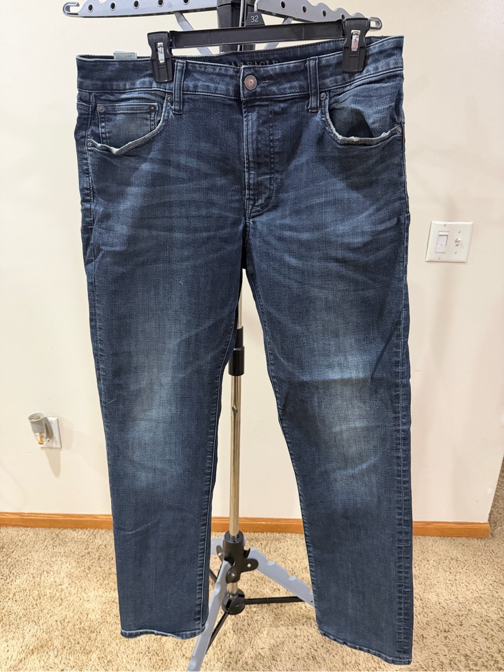 American Eagle Outfitters Men's Dark Blue Straight Jeans